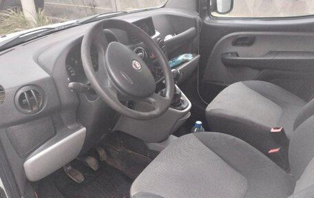 Fiat Doblo I, 2011 год, 500 000 рублей, 5 фотография