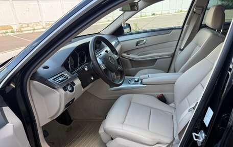 Mercedes-Benz E-Класс, 2013 год, 1 750 000 рублей, 22 фотография