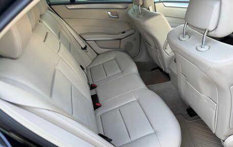 Mercedes-Benz E-Класс, 2013 год, 1 750 000 рублей, 32 фотография