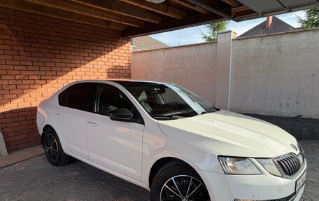 Skoda Octavia, 2019 год, 1 850 000 рублей, 2 фотография