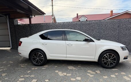 Skoda Octavia, 2019 год, 1 850 000 рублей, 10 фотография