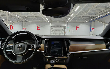 Volvo S90 II рестайлинг, 2019 год, 2 190 000 рублей, 15 фотография