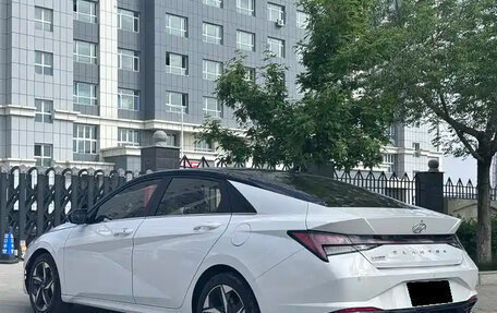 Hyundai Elantra, 2022 год, 1 304 000 рублей, 4 фотография