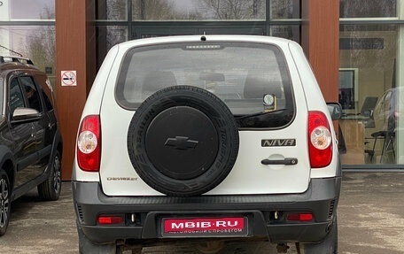 Chevrolet Niva I рестайлинг, 2015 год, 540 000 рублей, 6 фотография
