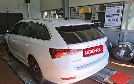 Skoda Octavia IV, 2021 год, 2 072 000 рублей, 2 фотография