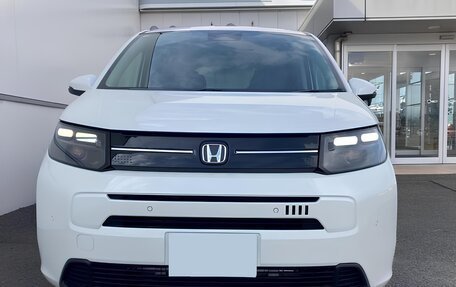 Honda Freed, 2026 год, 2 100 000 рублей, 2 фотография