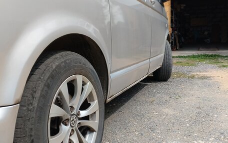 Volkswagen Caravelle T5, 2009 год, 1 350 000 рублей, 8 фотография