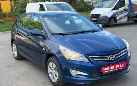 Hyundai Solaris II рестайлинг, 2015 год, 755 000 рублей, 3 фотография