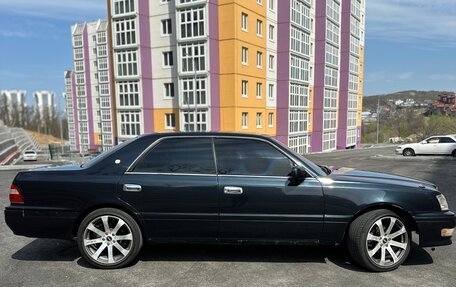 Toyota Crown, 1998 год, 700 000 рублей, 2 фотография