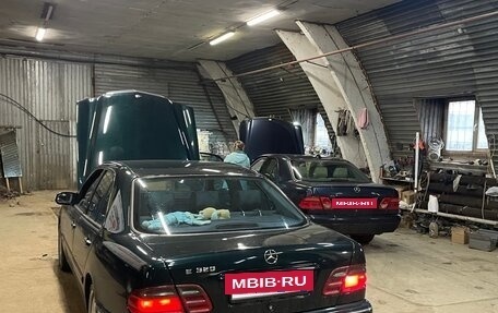 Mercedes-Benz E-Класс, 1999 год, 700 000 рублей, 20 фотография