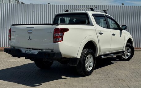 Mitsubishi L200 IV рестайлинг, 2015 год, 2 150 000 рублей, 13 фотография