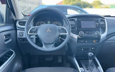 Mitsubishi L200 IV рестайлинг, 2015 год, 2 150 000 рублей, 17 фотография