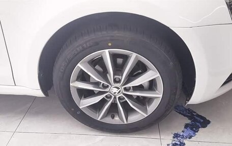 Skoda Octavia, 2022 год, 1 225 000 рублей, 6 фотография