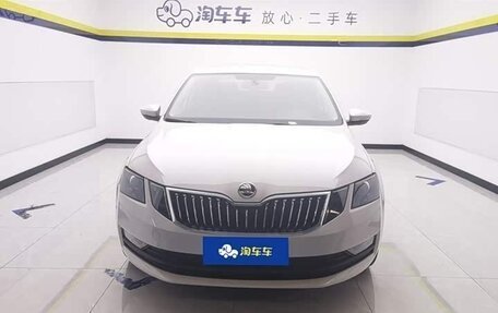 Skoda Octavia, 2022 год, 1 225 000 рублей, 2 фотография