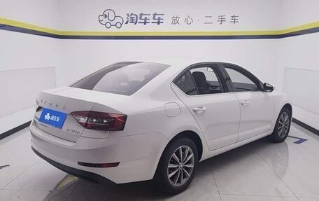 Skoda Octavia, 2022 год, 1 225 000 рублей, 3 фотография