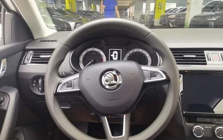 Skoda Octavia, 2022 год, 1 225 000 рублей, 15 фотография