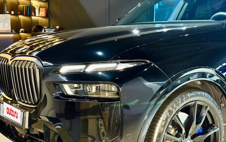 BMW X7, 2022 год, 14 400 000 рублей, 2 фотография