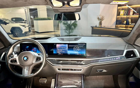BMW X7, 2022 год, 14 400 000 рублей, 10 фотография
