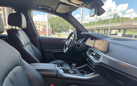 BMW X5, 2019 год, 5 900 000 рублей, 15 фотография