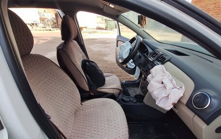 Renault Logan II, 2019 год, 275 000 рублей, 12 фотография