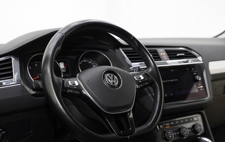 Volkswagen Tiguan II, 2019 год, 1 705 000 рублей, 6 фотография
