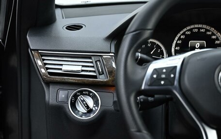 Mercedes-Benz E-Класс, 2012 год, 1 175 000 рублей, 10 фотография