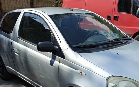 Toyota Yaris I рестайлинг, 2002 год, 375 000 рублей, 4 фотография