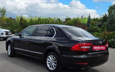 Skoda Superb III рестайлинг, 2013 год, 1 350 000 рублей, 12 фотография