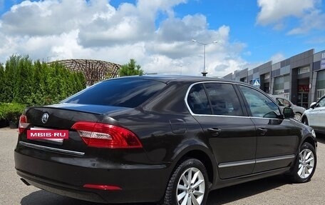 Skoda Superb III рестайлинг, 2013 год, 1 350 000 рублей, 11 фотография