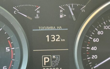 Toyota Land Cruiser 200, 2014 год, 3 490 000 рублей, 10 фотография