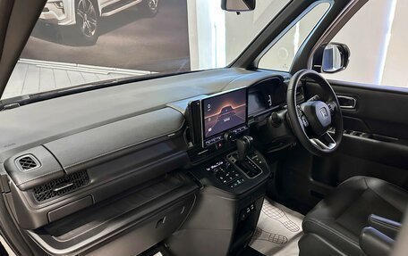 Honda Stepwgn, 2023 год, 2 950 000 рублей, 10 фотография