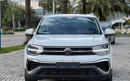 Volkswagen Tharu, 2023 год, 1 700 000 рублей, 3 фотография