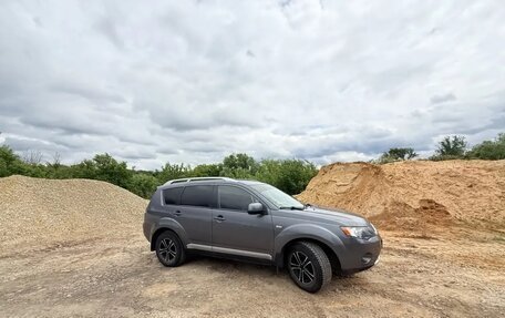 Mitsubishi Outlander III рестайлинг 3, 2008 год, 1 075 000 рублей, 3 фотография