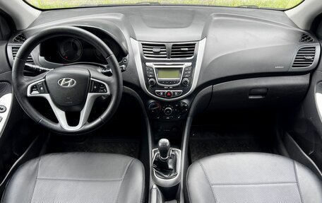 Hyundai Solaris II рестайлинг, 2011 год, 595 000 рублей, 9 фотография