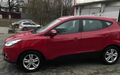 Hyundai ix35 I рестайлинг, 2013 год, 1 250 000 рублей, 2 фотография