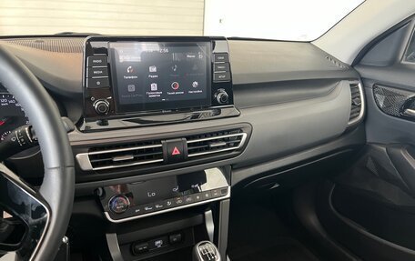 KIA Seltos I, 2022 год, 3 000 000 рублей, 21 фотография