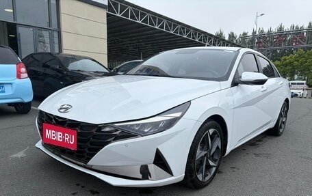 Hyundai Elantra, 2023 год, 1 370 000 рублей, 1 фотография