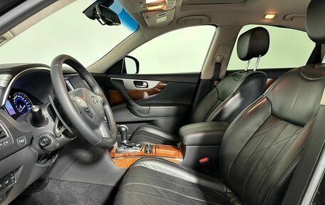 Infiniti QX70, 2016 год, 2 590 000 рублей, 16 фотография