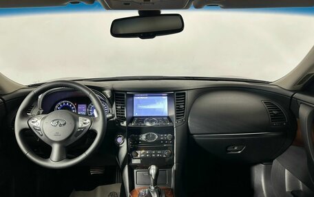 Infiniti QX70, 2016 год, 2 590 000 рублей, 15 фотография