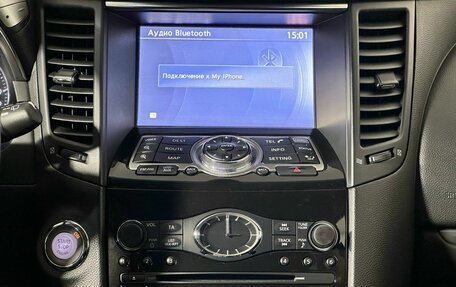 Infiniti QX70, 2016 год, 2 590 000 рублей, 14 фотография