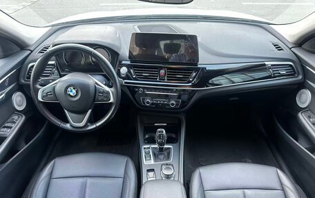 BMW 1 серия, 2021 год, 1 624 000 рублей, 7 фотография