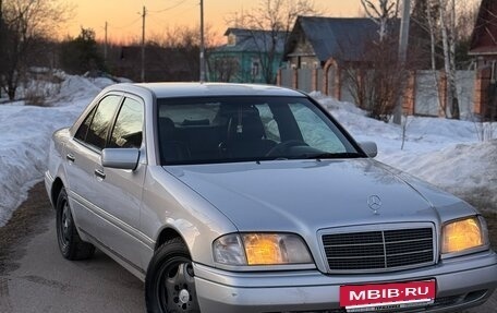 Mercedes-Benz C-Класс, 1995 год, 510 000 рублей, 4 фотография