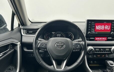 Toyota RAV4, 2020 год, 2 970 000 рублей, 11 фотография