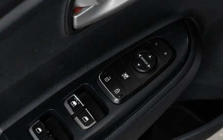 KIA Rio IV, 2018 год, 1 099 000 рублей, 13 фотография