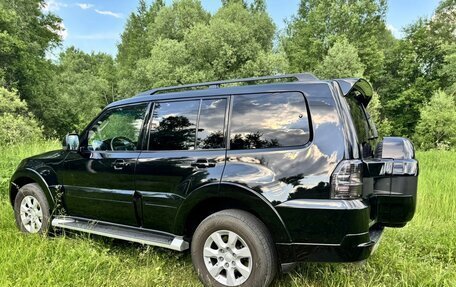 Mitsubishi Pajero IV, 2015 год, 2 800 000 рублей, 4 фотография