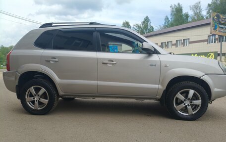 Hyundai Tucson III, 2006 год, 780 000 рублей, 1 фотография
