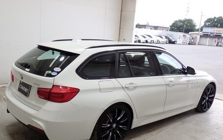 BMW 3 серия, 2018 год, 1 677 000 рублей, 4 фотография