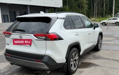 Toyota RAV4, 2020 год, 3 190 000 рублей, 5 фотография