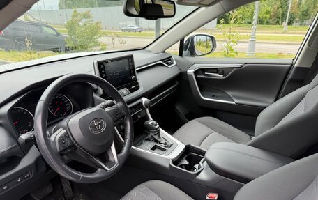 Toyota RAV4, 2020 год, 3 190 000 рублей, 11 фотография
