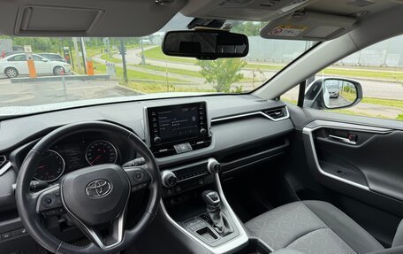 Toyota RAV4, 2020 год, 3 190 000 рублей, 15 фотография